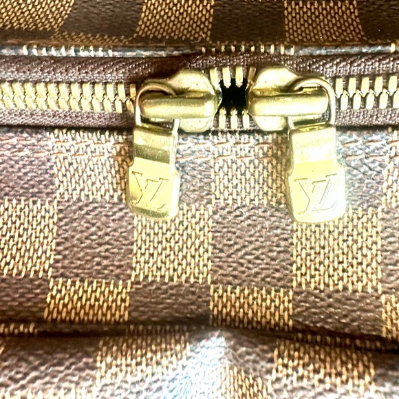 ✨💎 UNISEX💎 ✨LOUIS VUITTON Naviglio Messenger Bag w/COA,Dustbag & GWP - Picture 10 of 11